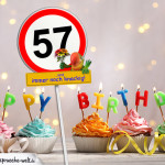 57. Geburtstag Geburtstagswünsche mit Schild und Alter auf Karte