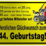 Gelbes Schild mit Esel und Ritter zum 44. Geburtstag