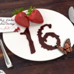 Geburtstagskarte mit Erdbeeren und Schokolade zum 16. Geburtstag