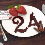 Geburtstagskarte mit Erdbeeren und Schokolade zum 24. Geburtstag