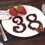 Geburtstagskarte mit Erdbeeren und Schokolade zum 38. Geburtstag